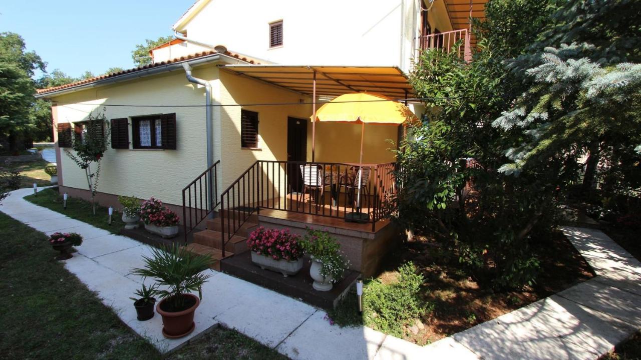 Apartments Trupec Malinska Exterior foto