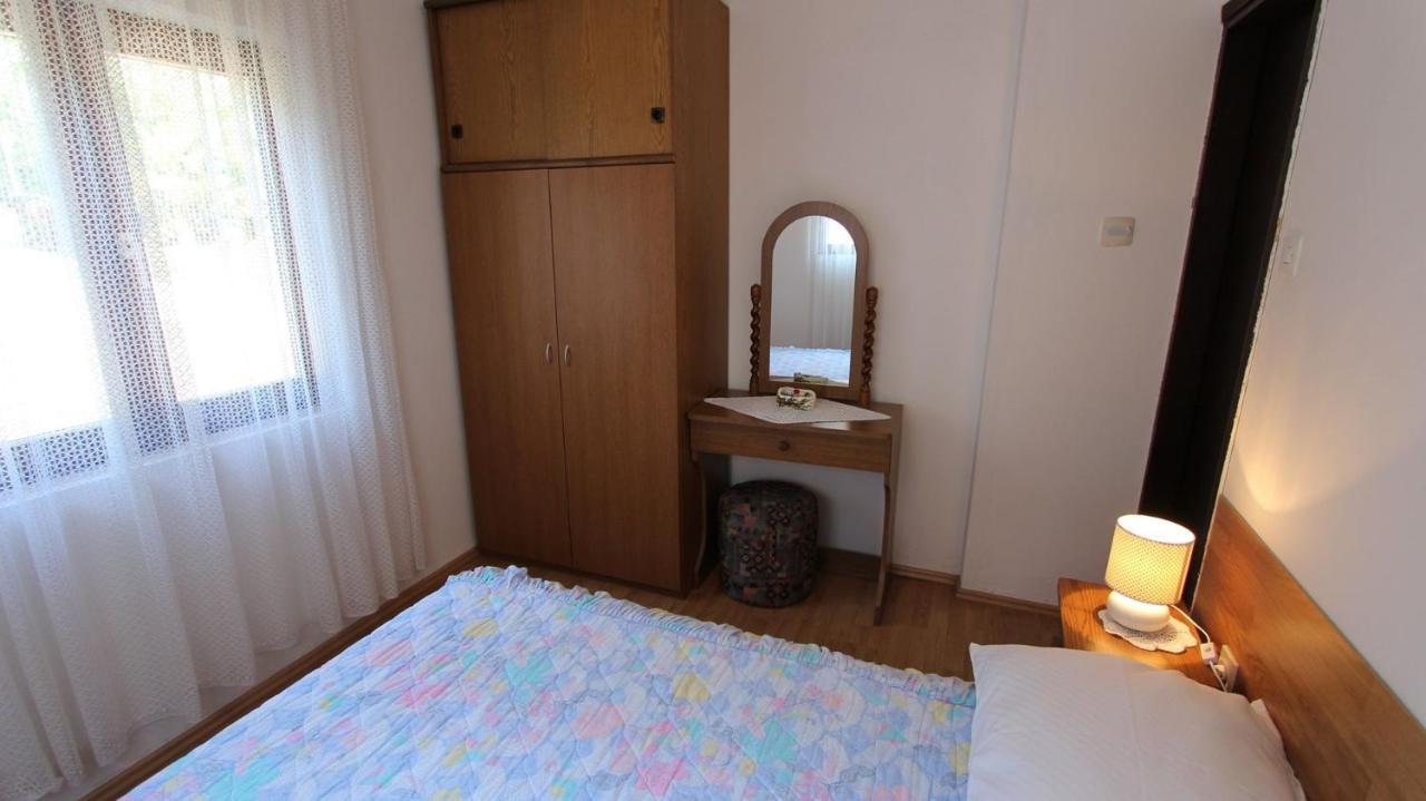Apartments Trupec Malinska Exterior foto