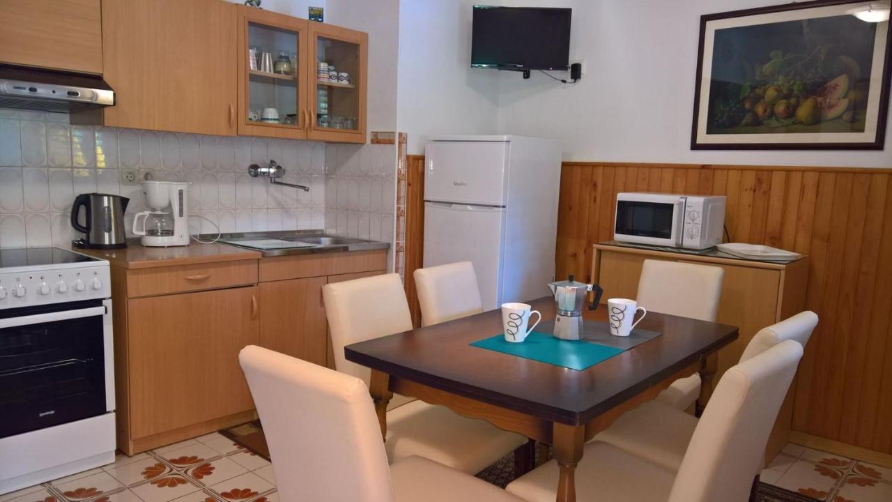 Apartments Trupec Malinska Exterior foto